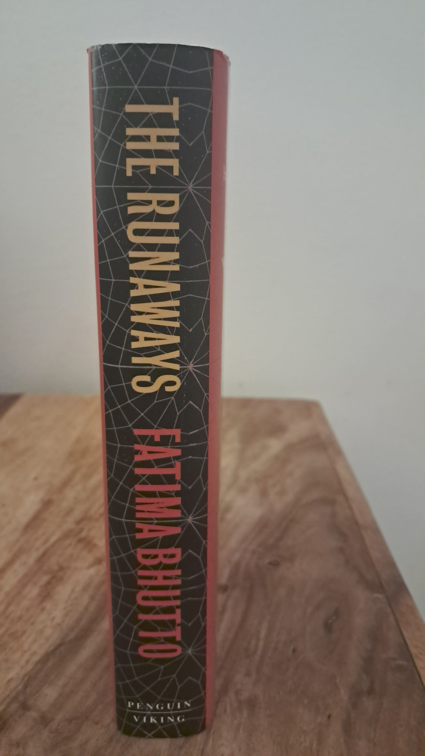 Fatima Bhutto. The Runaways. Signed First Edition.